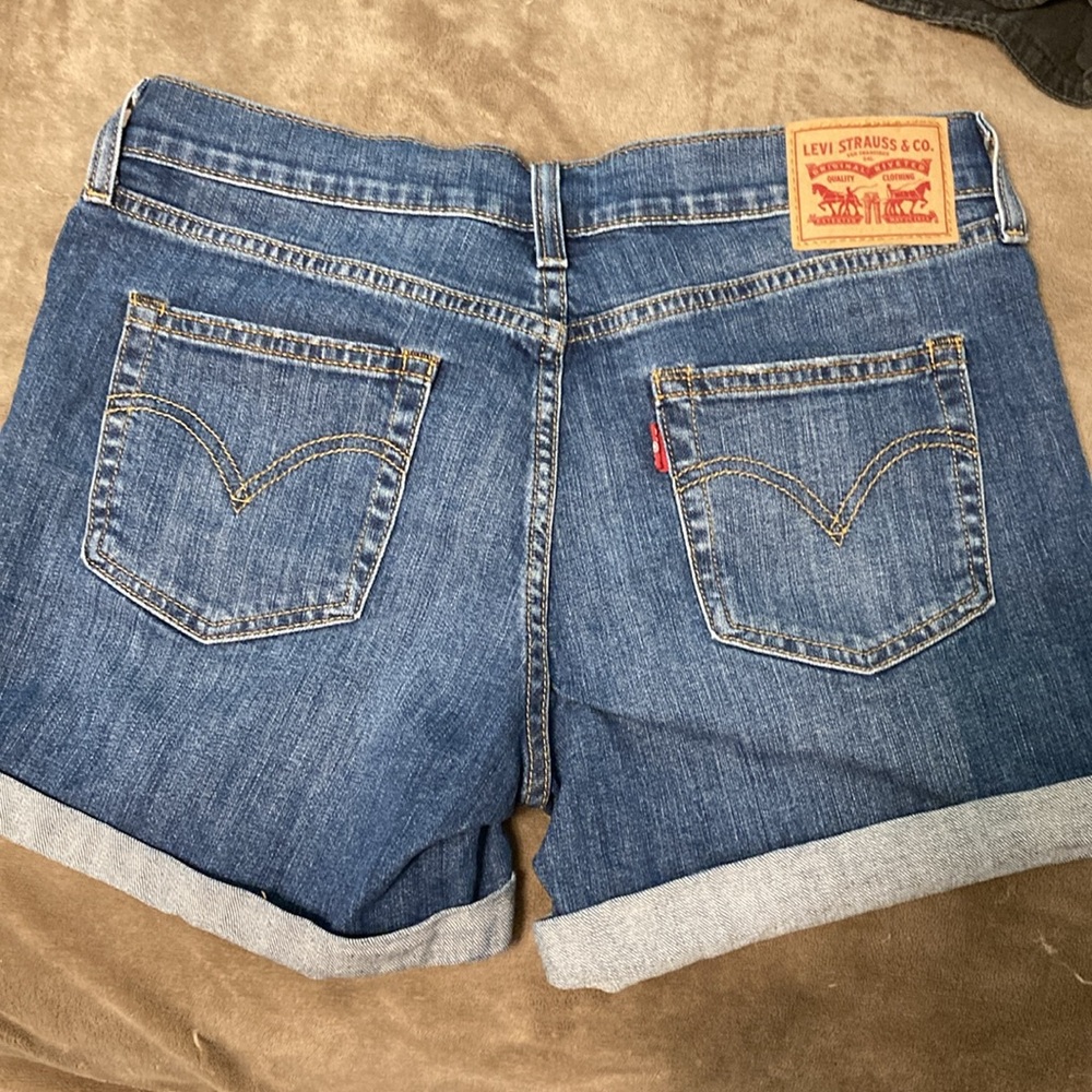 Levi’s blue jean shorts SZ 27